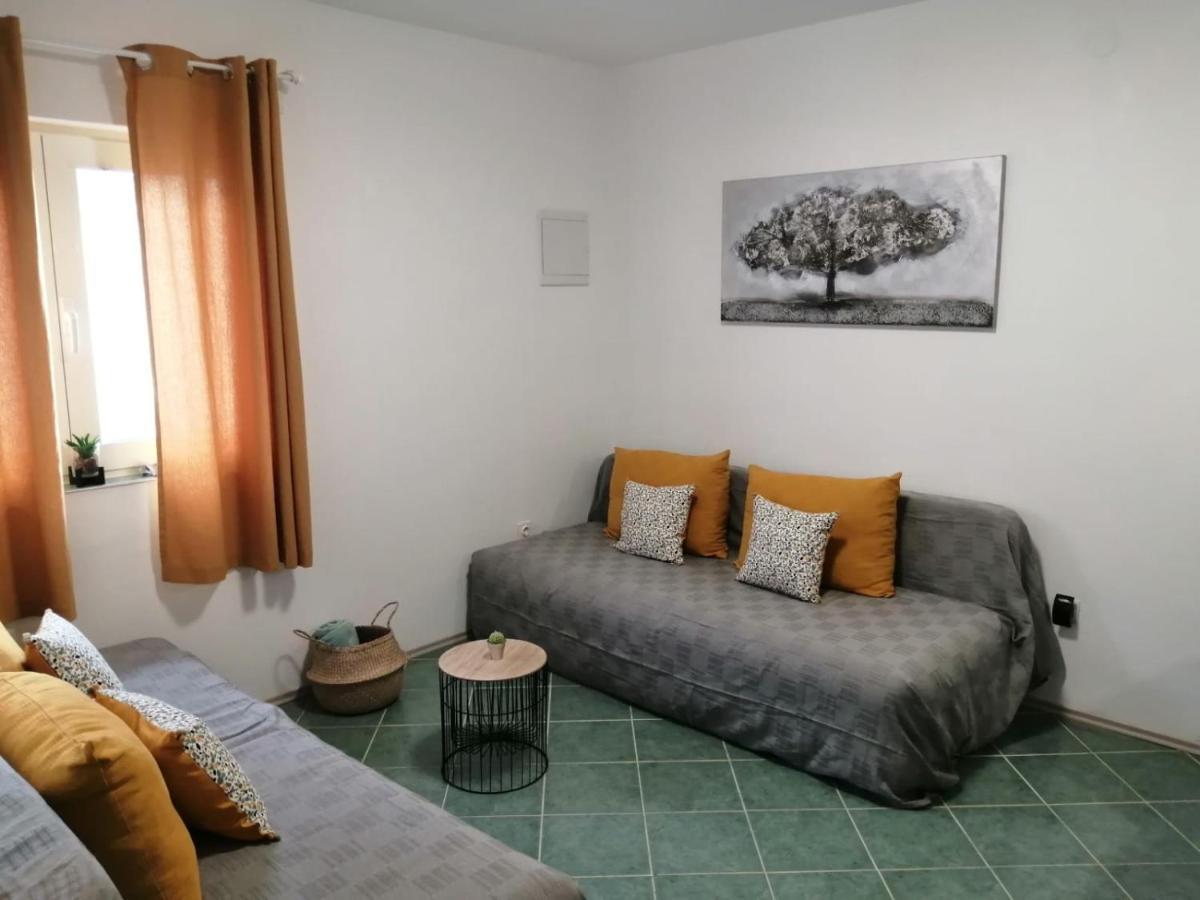 Holiday House Lara 스타리그라드 파클레니차 외부 사진