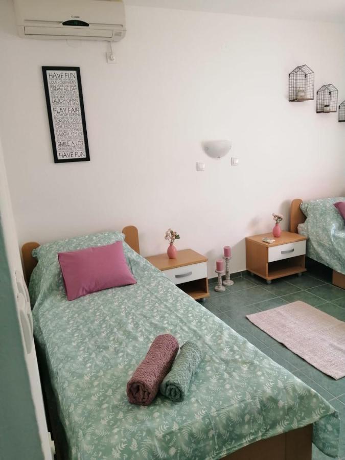 Holiday House Lara 스타리그라드 파클레니차 외부 사진